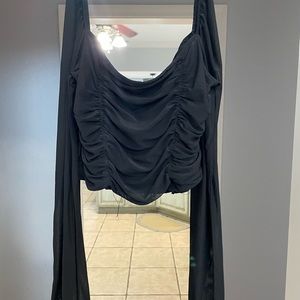 H&M divided Crop top